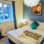 펜션 Contractors Long & Short Near Centre By Altoluxoexperience Short Lets & Serviced With Free Parking & Wifi