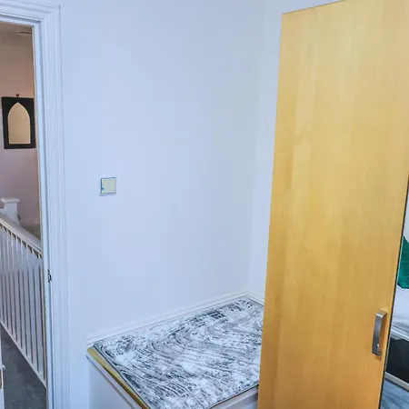 Contractors Long & Short Near Centre By Altoluxoexperience Short Lets & Serviced With Free Parking & Wifi Holiday home *