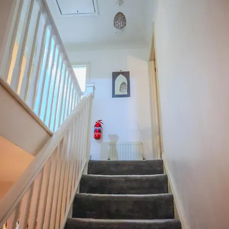 Contractors Long & Short Near Centre By Altoluxoexperience Short Lets & Serviced With Free Parking & Wifi