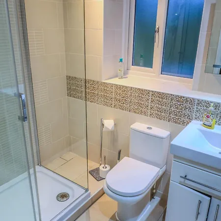 Contractors Long & Short Near Centre By Altoluxoexperience Short Lets & Serviced With Free Parking & Wifi Bristol