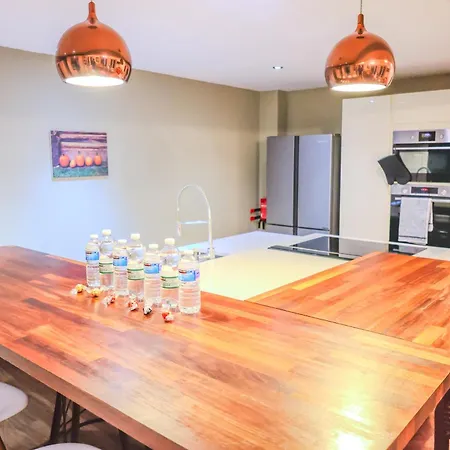 Contractors Long & Short Near Centre By Altoluxoexperience Short Lets & Serviced With Free Parking & Wifi Casa vacanze *