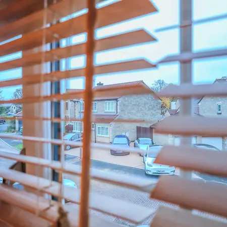 Contractors Long & Short Near Centre By Altoluxoexperience Short Lets & Serviced With Free Parking & Wifi