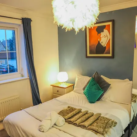 Contractors Long & Short Near Centre By Altoluxoexperience Short Lets & Serviced With Free Parking & Wifi Holiday home *