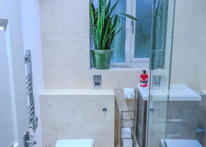 Contractors Long & Short Near Centre By Altoluxoexperience Short Lets & Serviced With Free Parking & Wifi Holiday home Bristol