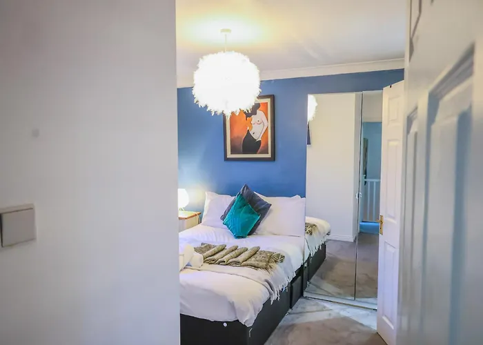 Contractors Long & Short Near Centre By Altoluxoexperience Short Lets & Serviced With Free Parking & Wifi *