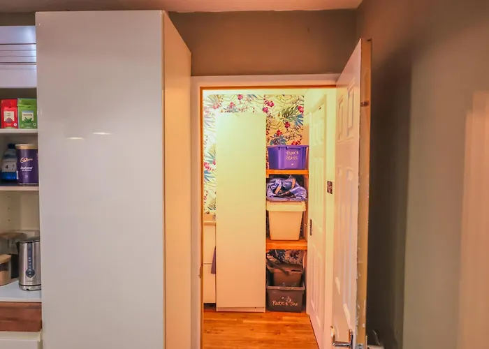 Contractors Long & Short Near Centre By Altoluxoexperience Short Lets & Serviced With Free Parking & Wifi