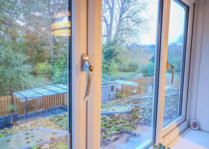 Holiday home Contractors Long & Short Near Centre By Altoluxoexperience Short Lets & Serviced With Free Parking & Wifi