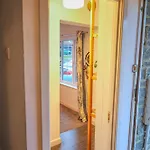 Дом отдыха Contractors Long & Short Near Centre By Altoluxoexperience Short Lets & Serviced With Free Parking & Wifi